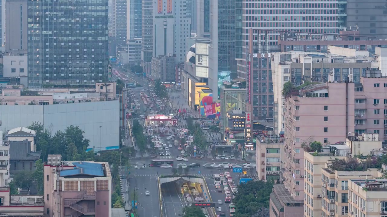 红星路步行广场日转夜延时摄影视频素材