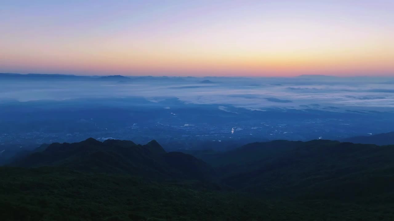 群山日出云海山川云雾大好河山脉秦岭大自然视频素材