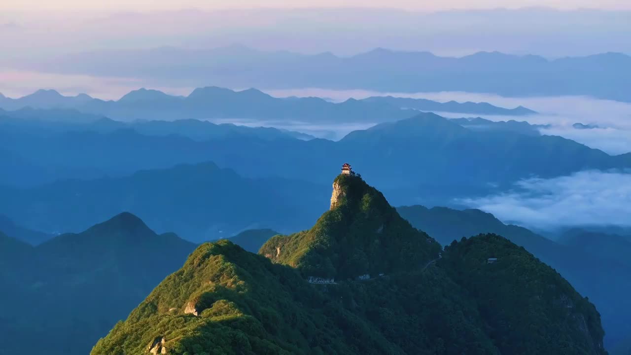 绿水青山大好河山大自然原始森林云雾视频素材