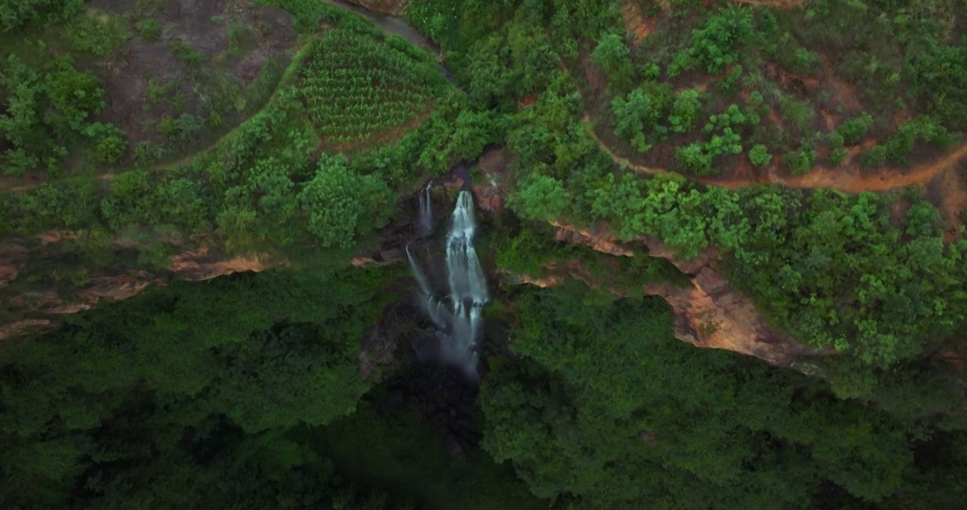 贵州山村野外瀑布视频素材