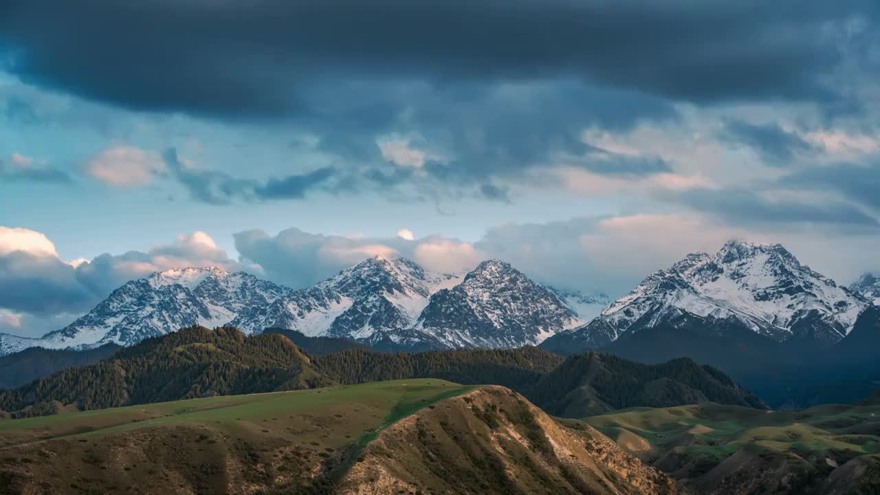 天山雪峰 雪山 云海延时视频素材