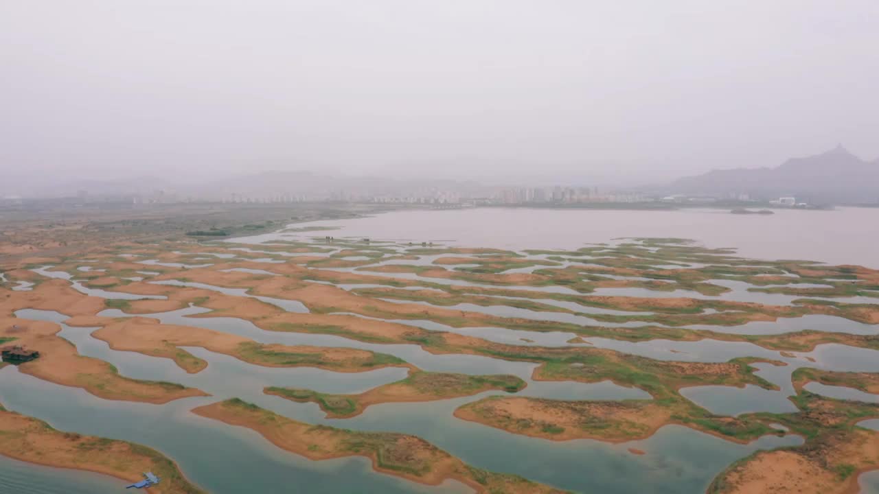 内蒙古阿拉善盟瀚河休闲景区与乌海市建筑视频素材