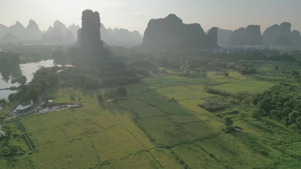 广西桂林阳朔山水日出航拍风光视频素材