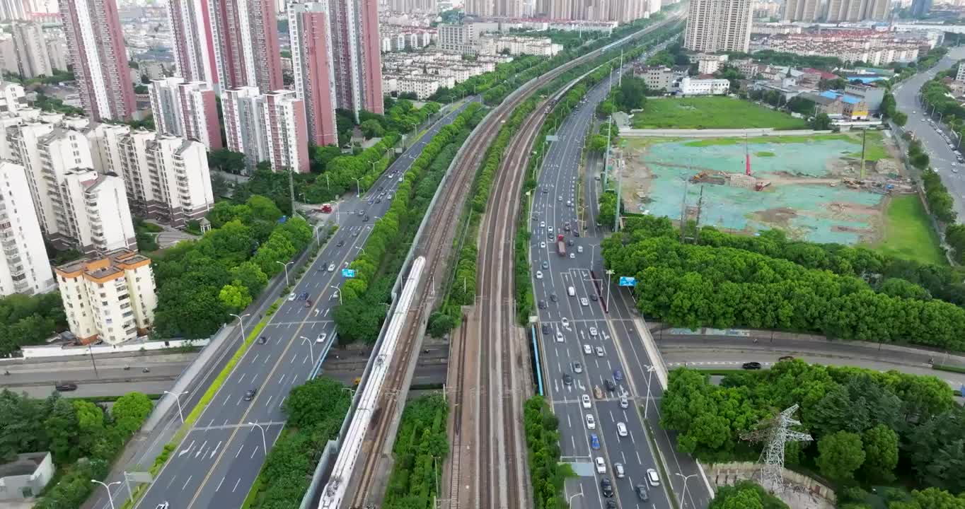 江苏省无锡市火车站城际铁路高铁运输画面视频素材