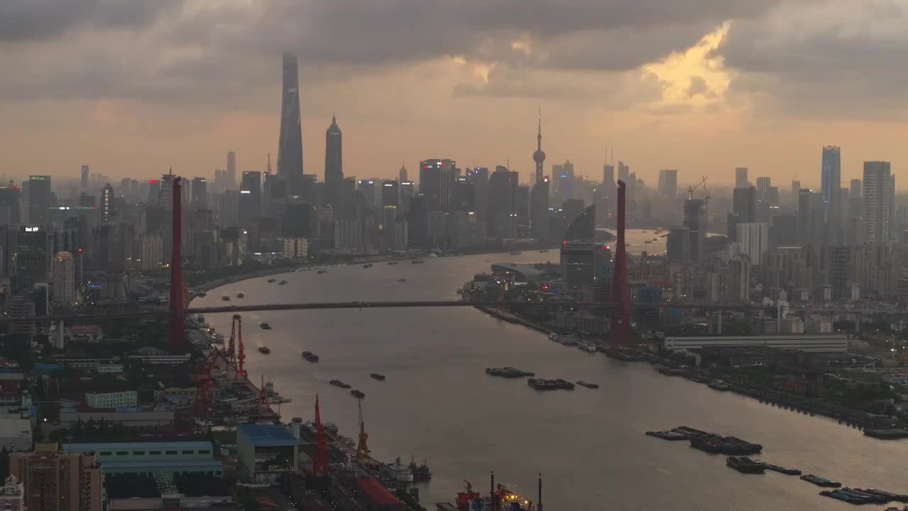 杨浦大桥日转夜视频素材