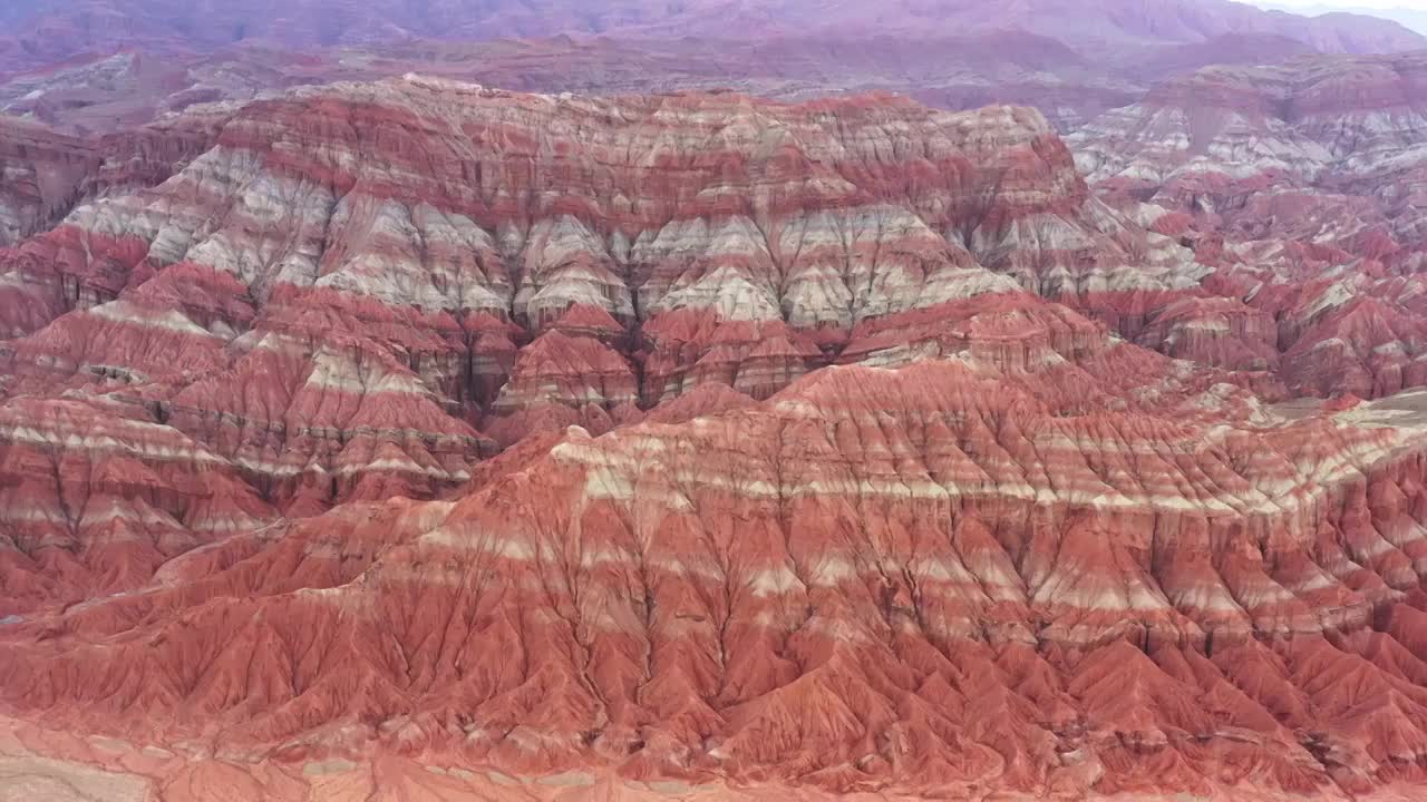 天山托儿木大峡谷航拍视频素材