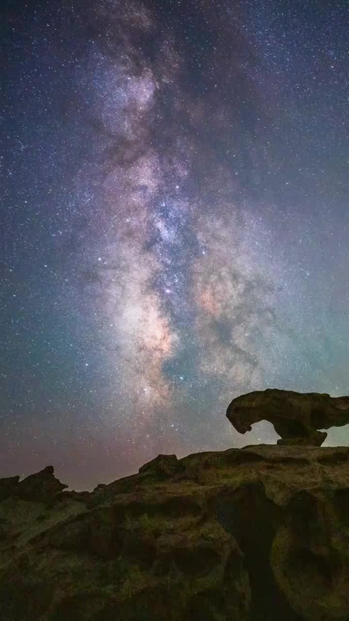 内蒙古海森楚鲁怪石城银河星空视频素材