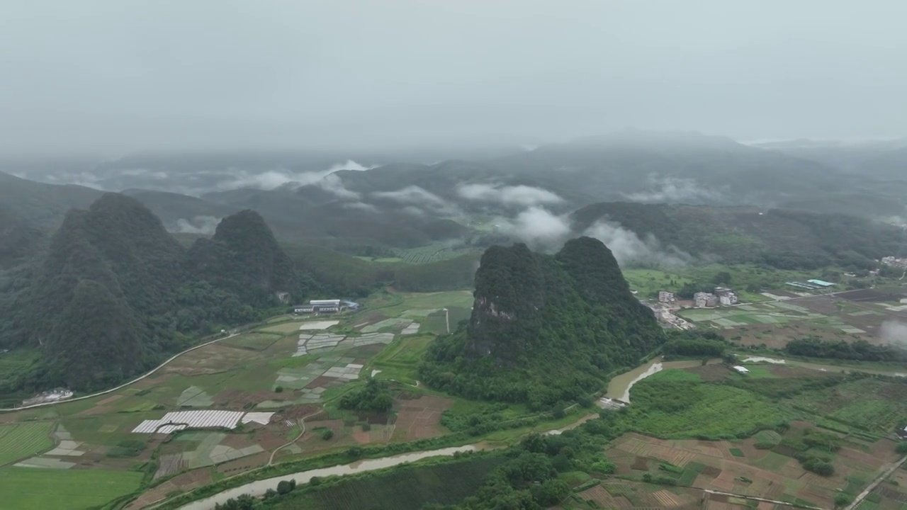 航拍广东清远市英德英西峰林风景区视频素材