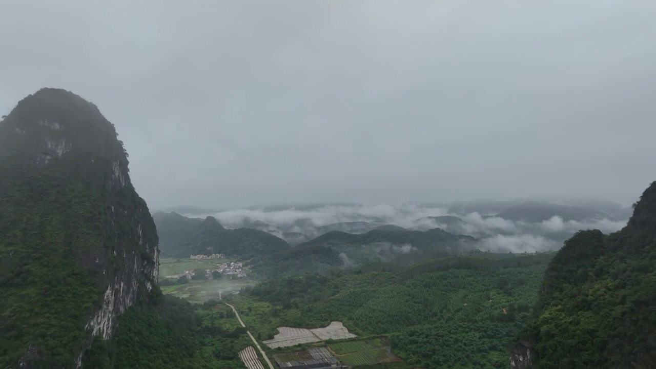 航拍广东清远市英德英西峰林风景区视频素材