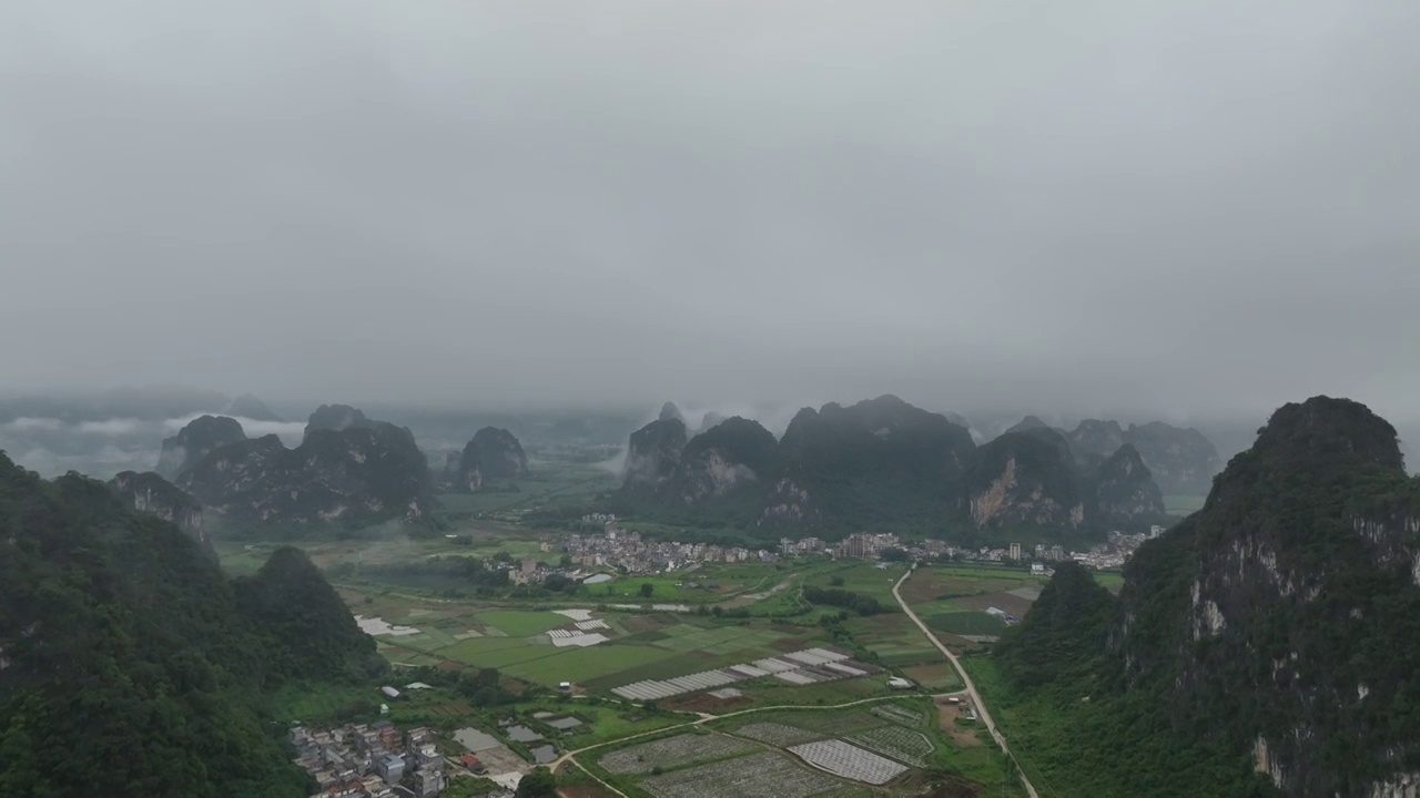 航拍广东清远市英德英西峰林风景区视频素材