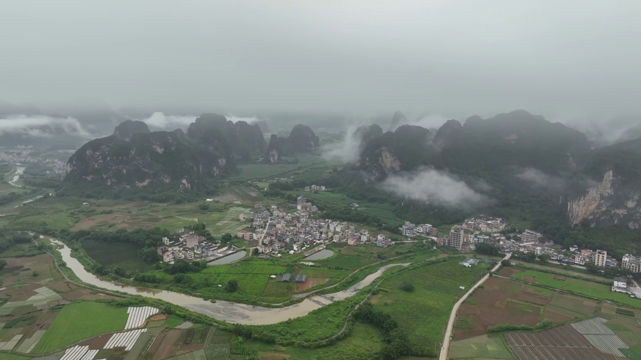 航拍广东清远市英德英西峰林风景区视频素材