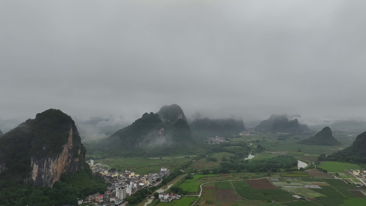 航拍广东清远市英德英西峰林风景区视频素材