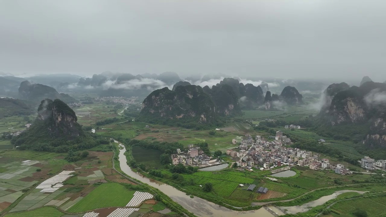 航拍广东清远市英德英西峰林风景区视频素材