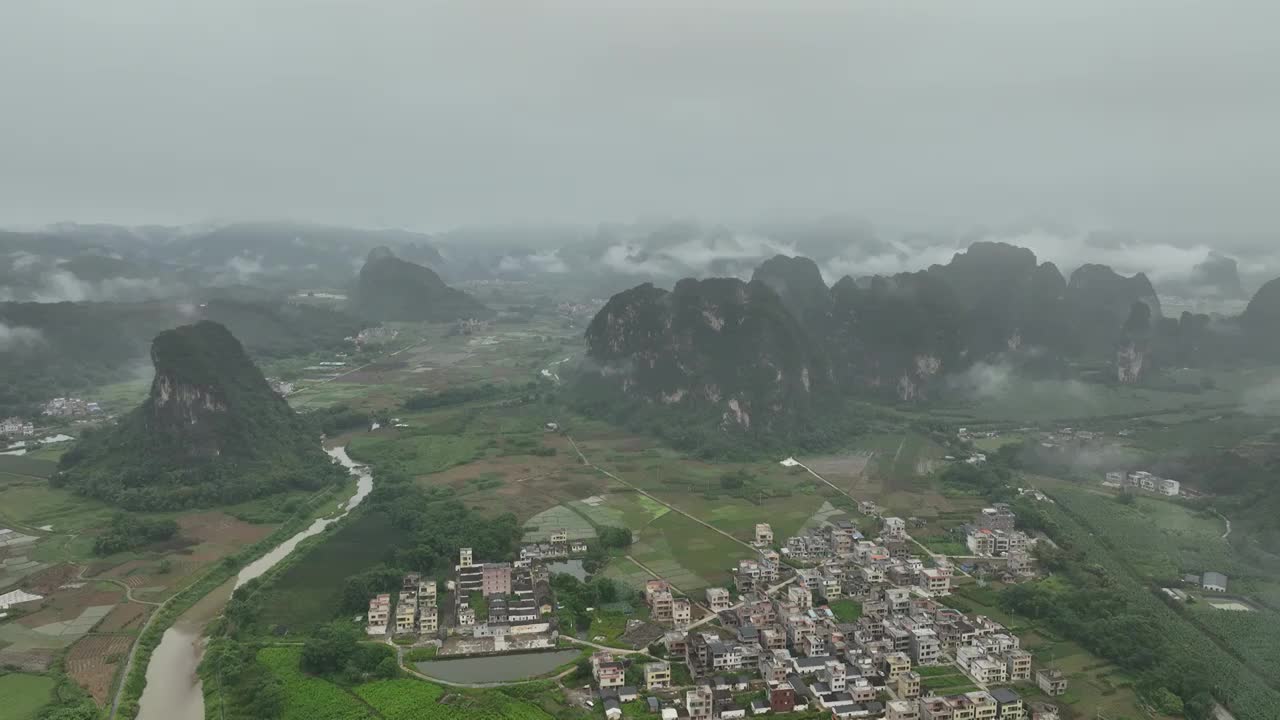 航拍广东清远市英德英西峰林风景区视频素材