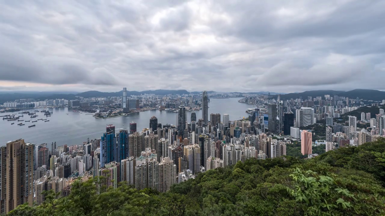 香港维多利亚港城市天际线日出延时视频素材