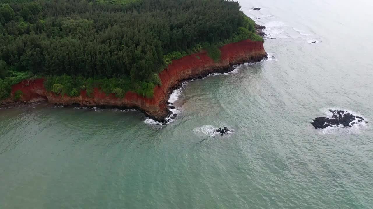 海南儋州火山岩海岸线视频素材