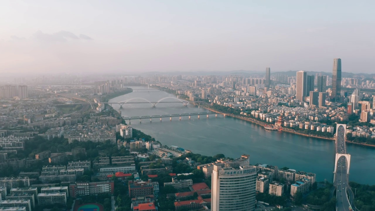 广西柳州柳江两岸的建筑城市风光视频素材