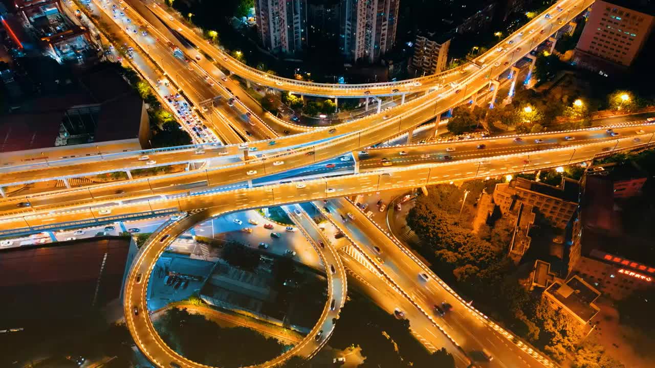 城市夜晚商务区车道车流川流不息车水马龙来来往往拥挤美丽交通大动脉主干道广州天河立交桥珠江新城交通要道视频素材