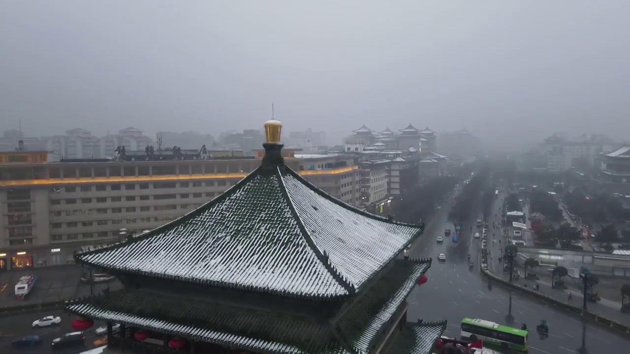 西安钟楼雪景夜景视频下载