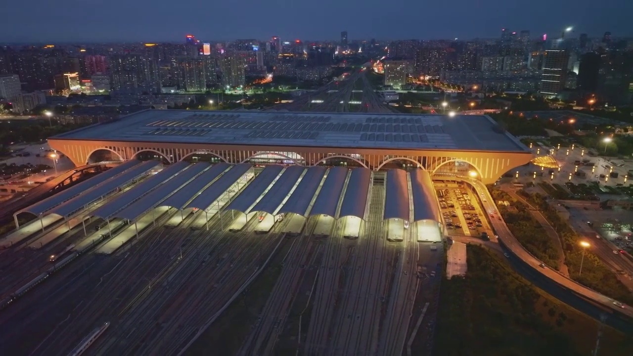 航拍石家庄高铁站夜景视频素材