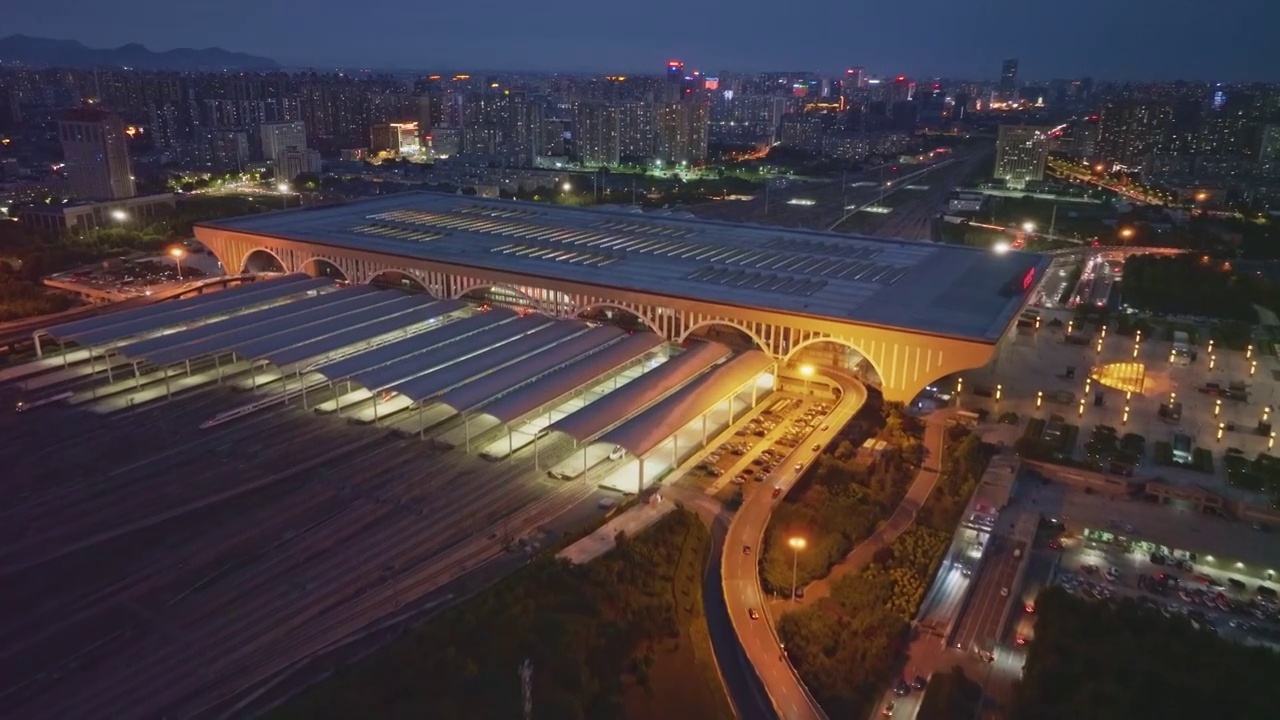 航拍石家庄高铁站夜景视频素材