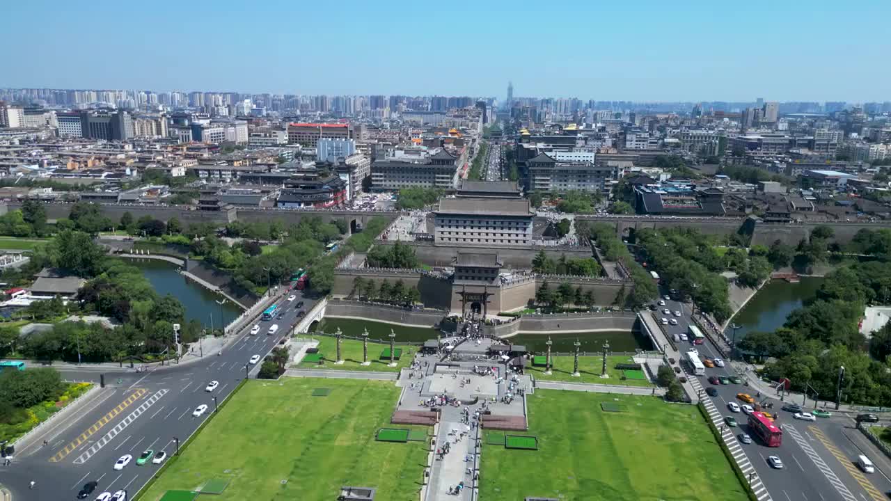 西安 地标 永宁门 小雁塔 南门城楼 西安钟楼 鼓楼 西安博物院视频素材