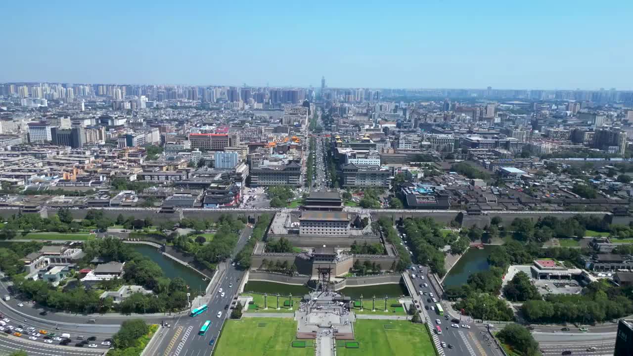 西安 地标 永宁门 小雁塔 南门城楼 西安钟楼 鼓楼 西安博物院视频素材