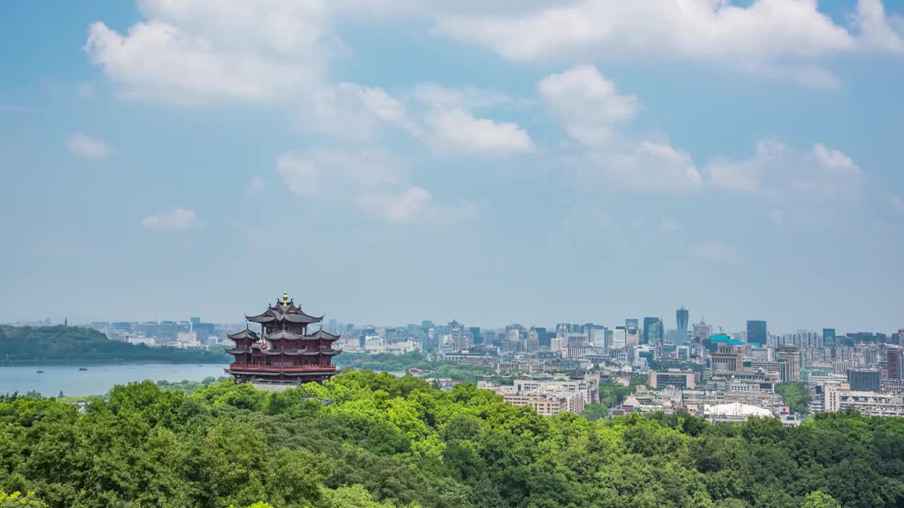 杭州风光 俯瞰杭州 吴山天风 杭州地标古建筑 城隍阁 杭州标志性景点 杭州城市风光 杭州建筑延时摄影视频素材