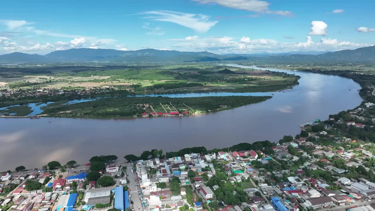 航拍泰国老挝清盛城市湄公河河滨景观视频素材