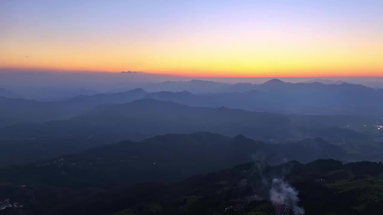 航拍安徽省九华山风景区 日落晚霞 夜景  山脉山峰 街景 云海 天空 寺庙 旅游著名景区 森林视频素材