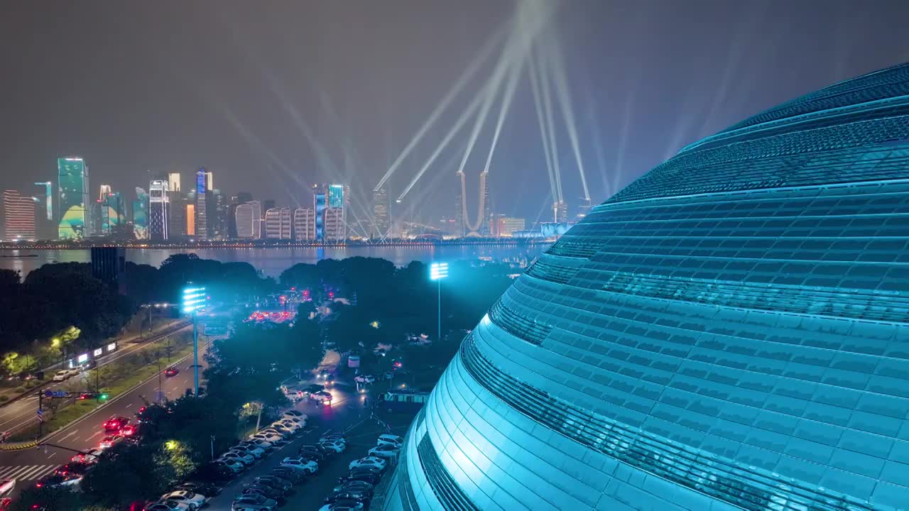 杭州亚运会主场馆夜景灯光秀航拍视频素材