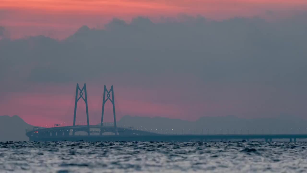 广东省珠海市港珠澳大桥日出视频素材