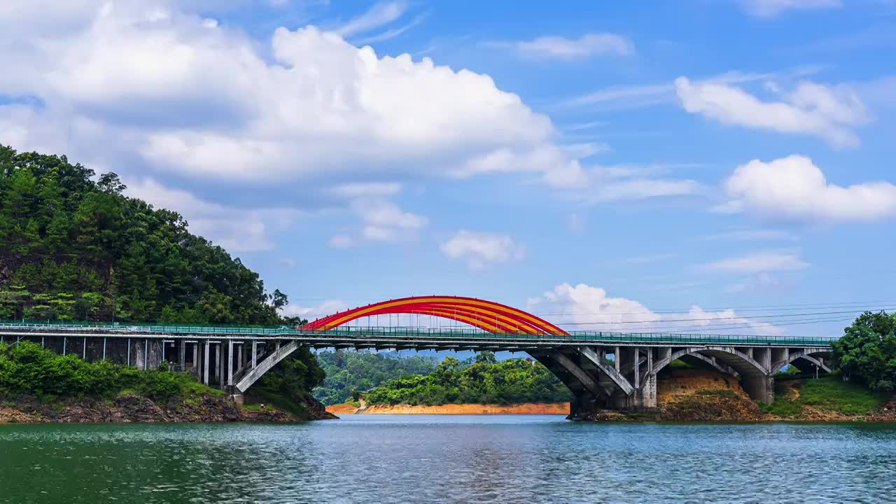 蓝天白云自然风景流溪河森林公园日落晚霞视频素材