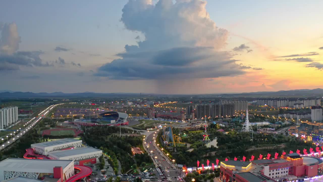 亚洲中国吉林省网红城市梅河口市夏季航拍夜景4K视频素材