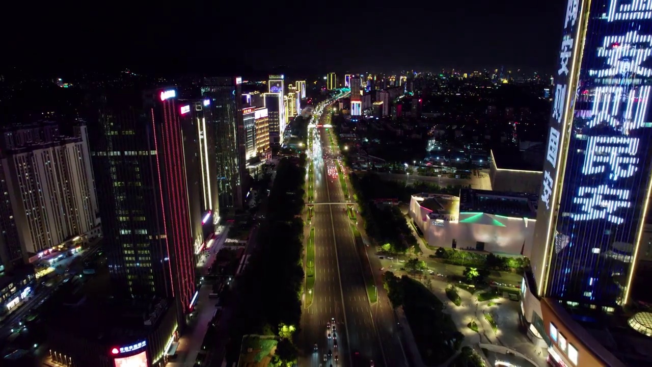 山东济南经十路夜景灯光秀航拍视频素材