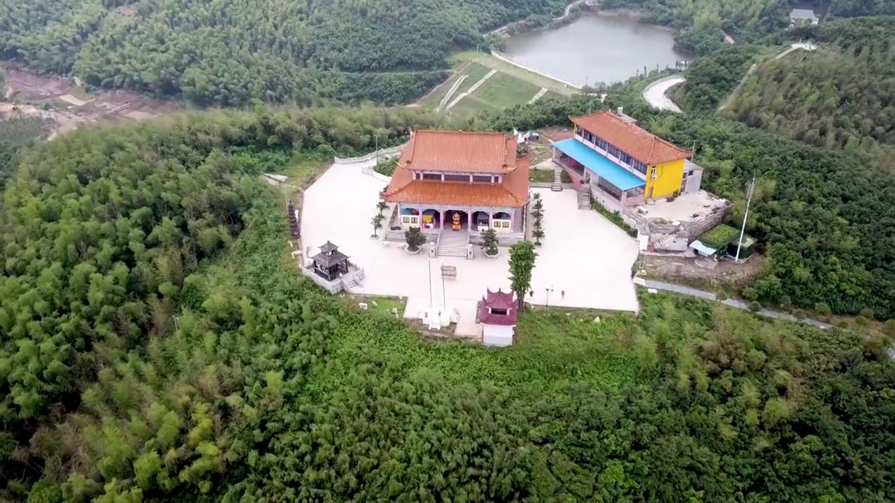 航拍影株山寺庙（八）视频素材