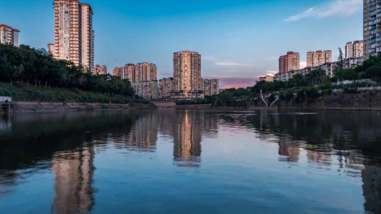 重庆市荣昌区濑溪河风光--滨港湾的夕阳视频素材