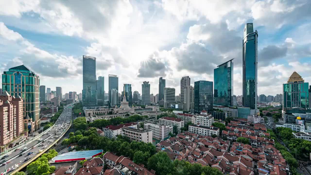 中国上海静安区晴朗天气蓝天白云城市风光延时视频素材