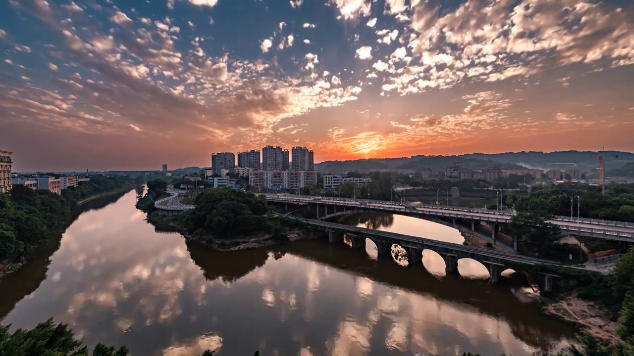 重庆市荣昌区城市风光--施济桥夕阳风光视频素材