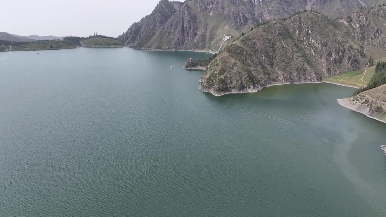 新疆阜康天山天池景区风光航拍视频下载