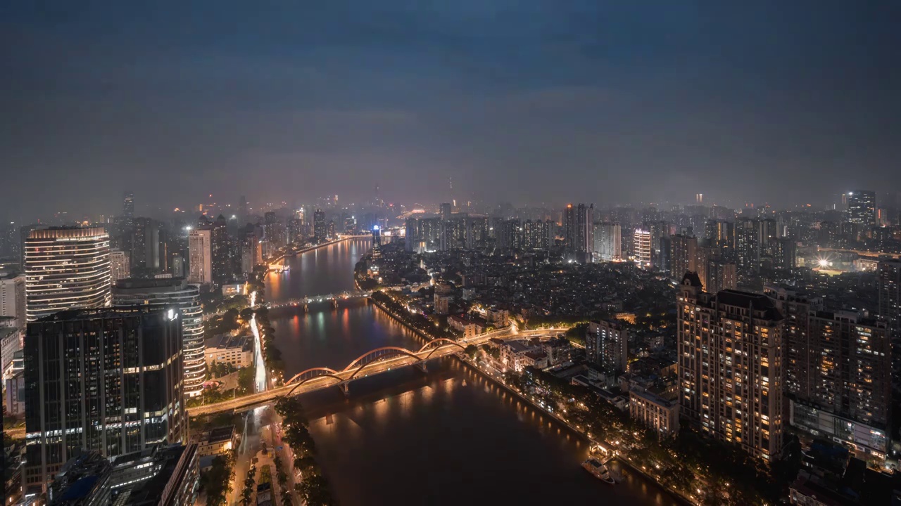 下雨前的广州珠江新城夜景视频素材