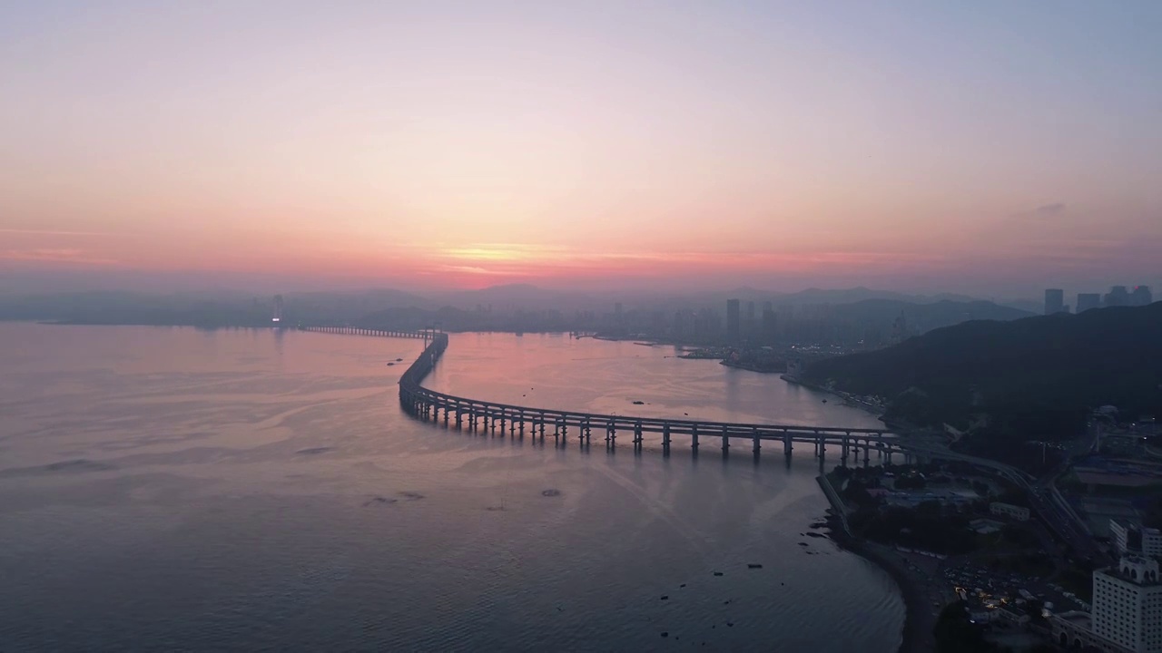 傍晚大连星海湾视频素材