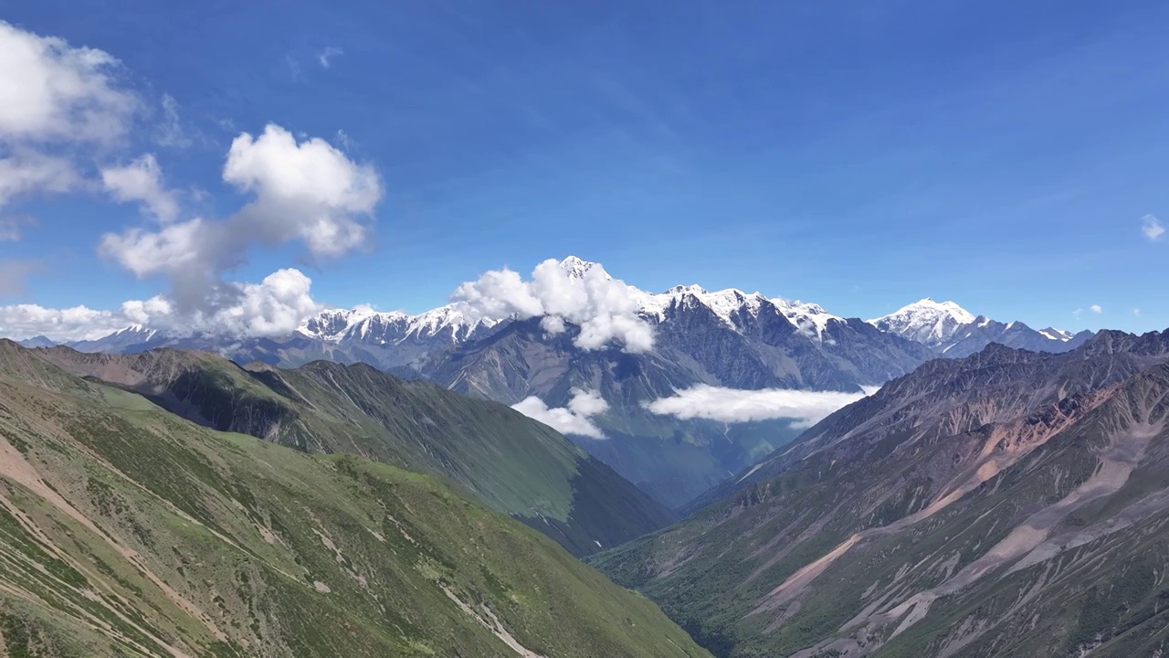 4K航拍川西贡嘎雪山视频素材