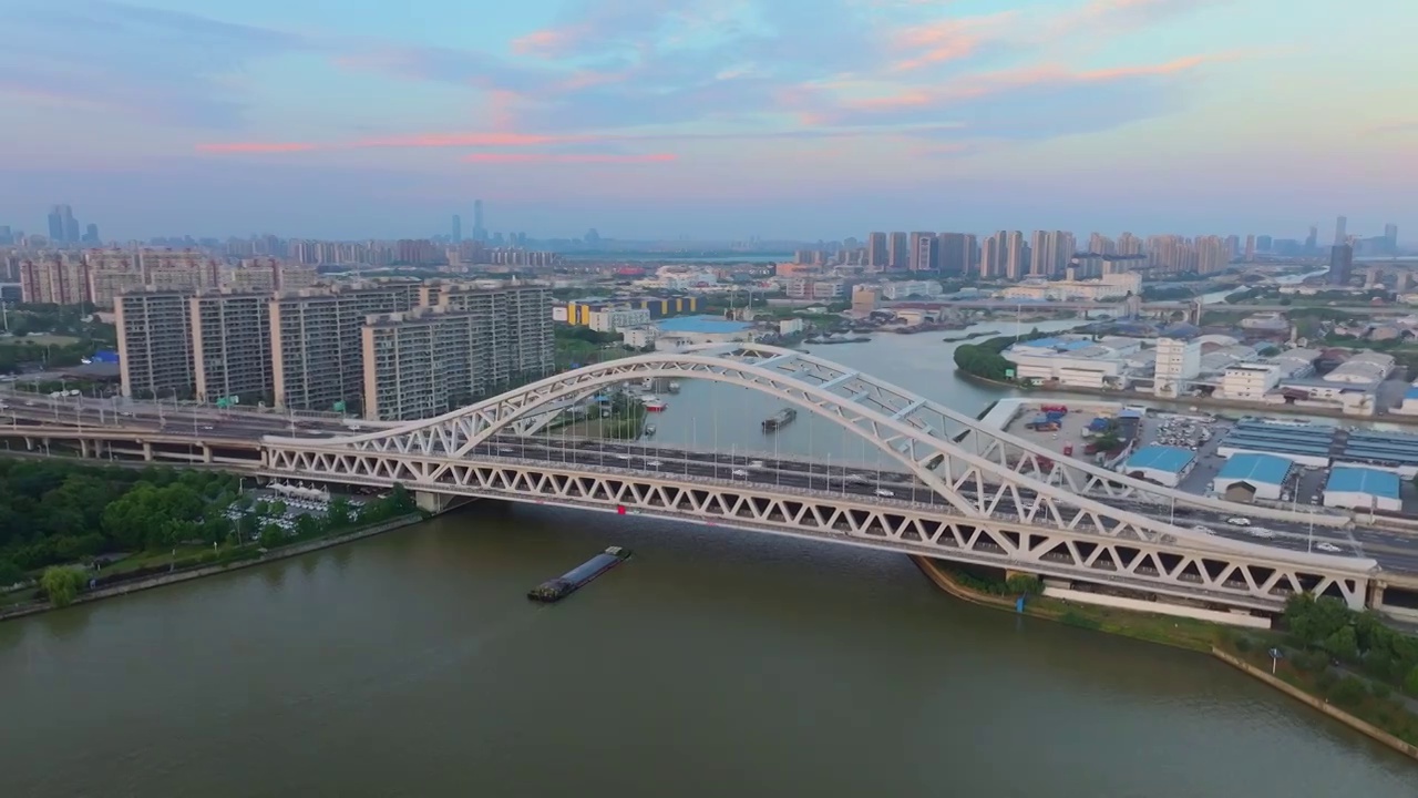 苏州吴中宝带桥，斜港大桥，大运河和东吴塔的风景航拍视频素材