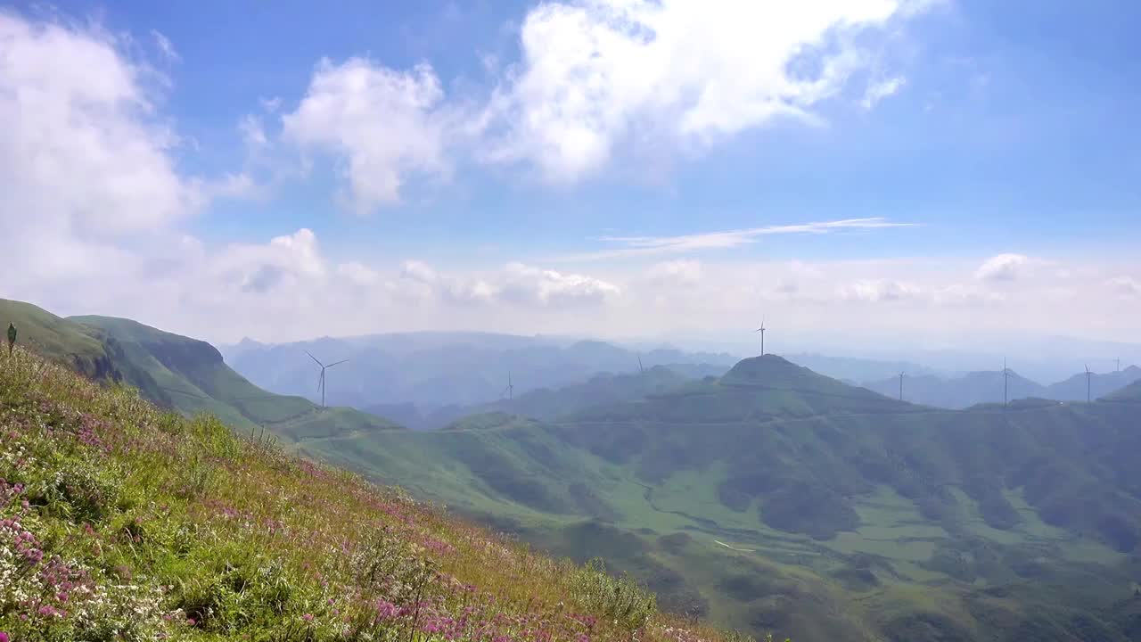 中国贵州省毕节市赫章县国家4A级景区韭菜坪风光视频素材