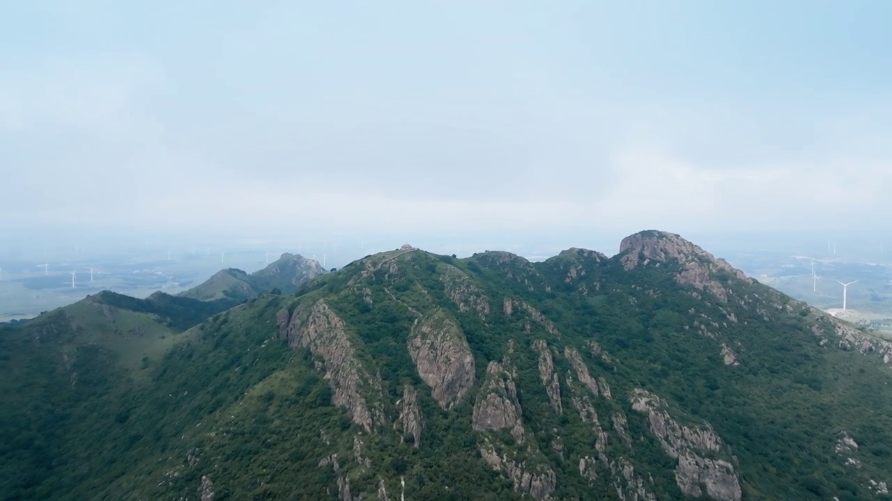 辽宁省阜新市乌兰木图山风光（航拍）视频素材