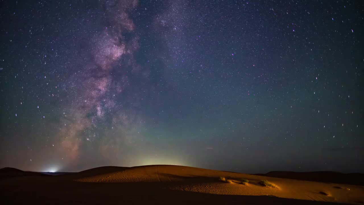 腾格里沙漠星空银河流星雨延时摄影视频素材