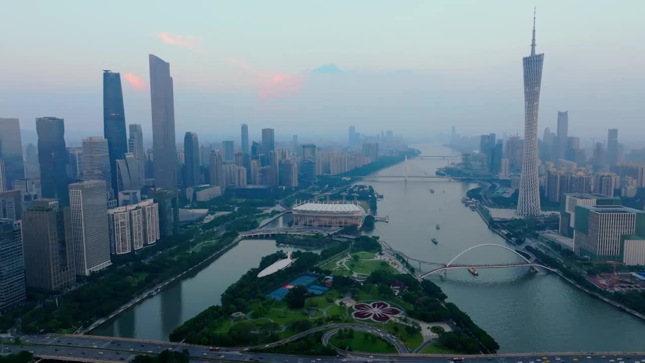 粤港澳大湾区，珠江，二沙岛，广州大桥，广州塔，海心桥，广州国际金融中心，周大福金融中心，海心沙，琶洲视频素材