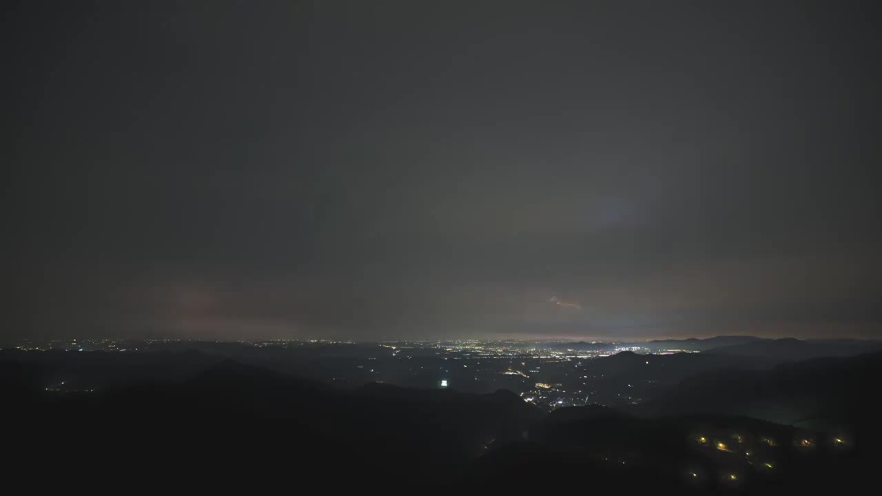 德清莫干山天空雷暴云闪电夜景延时视频素材