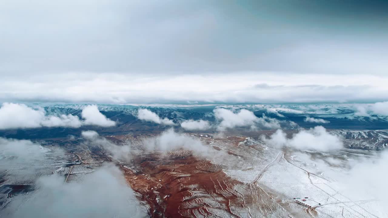 航拍雪中的甘南甘加秘境白石崖视频素材